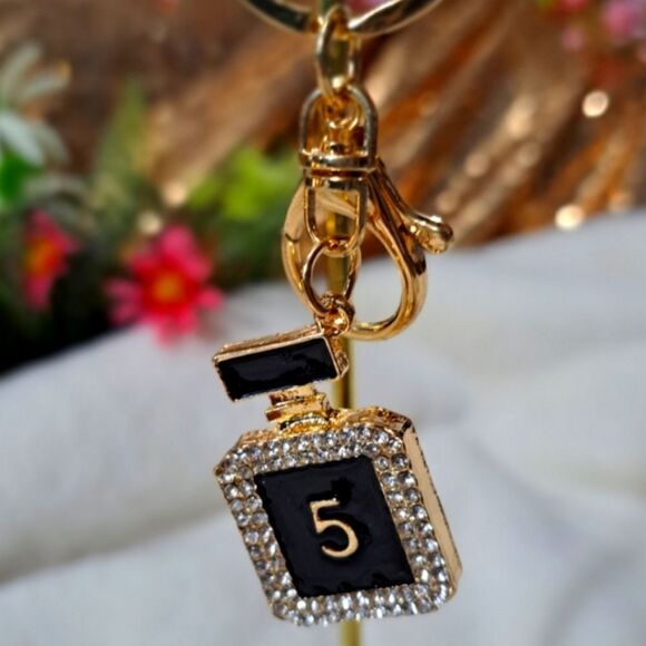 Keychain/ Bag Charm Designer inspired - Picture 3 of 10